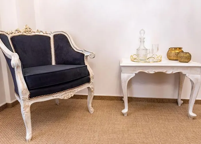 Aristotle Onassis Lux Apartment