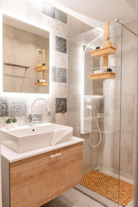 Aristotle Onassis Lux Apartment Athens